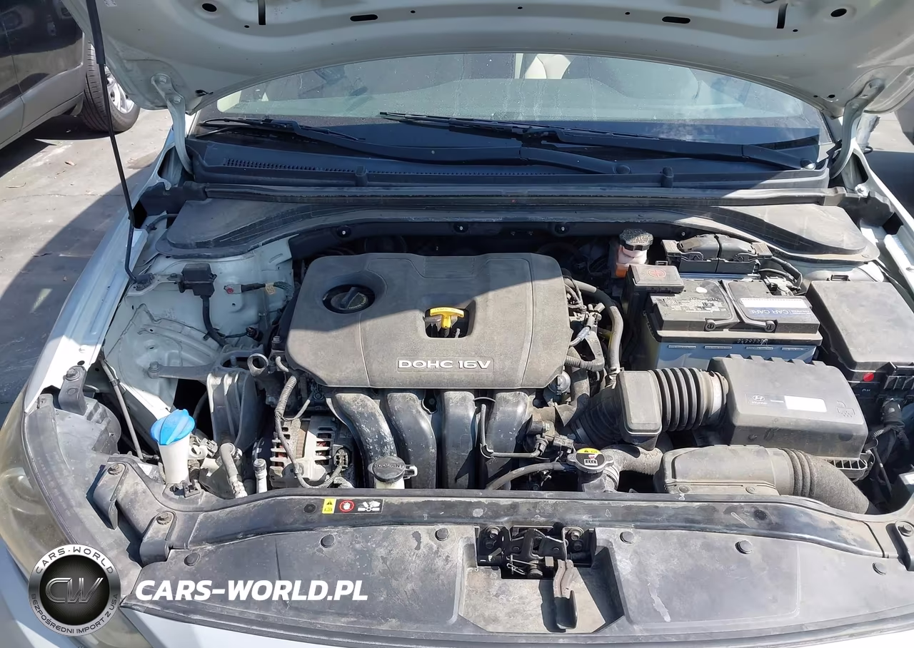 2018 Hyundai Elantra Se VIN:KMHD74LF8JU599983 - 10