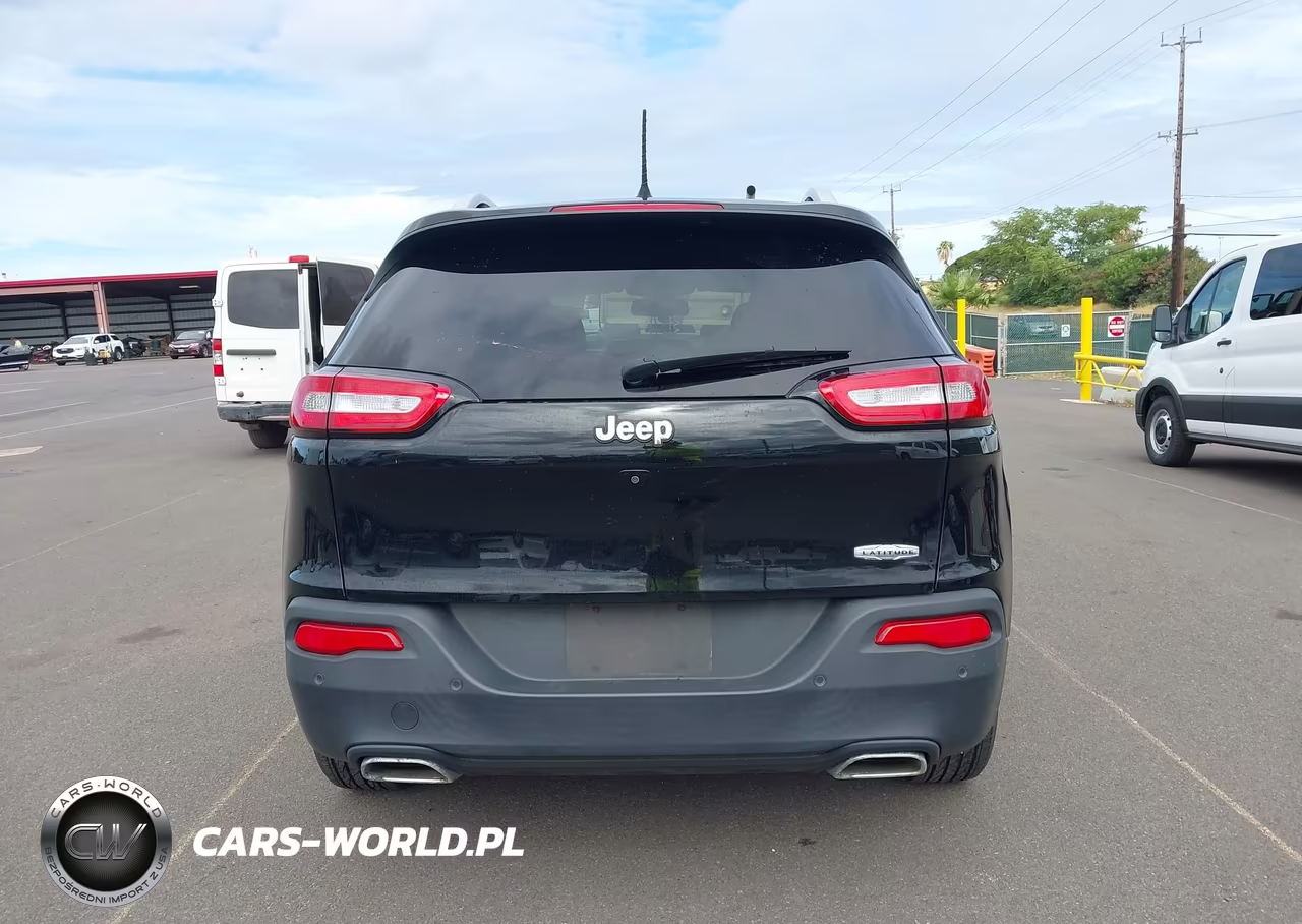 2018 Jeep Cherokee Latitude Fwd VIN:1C4PJLCX6JD595131 - 16
