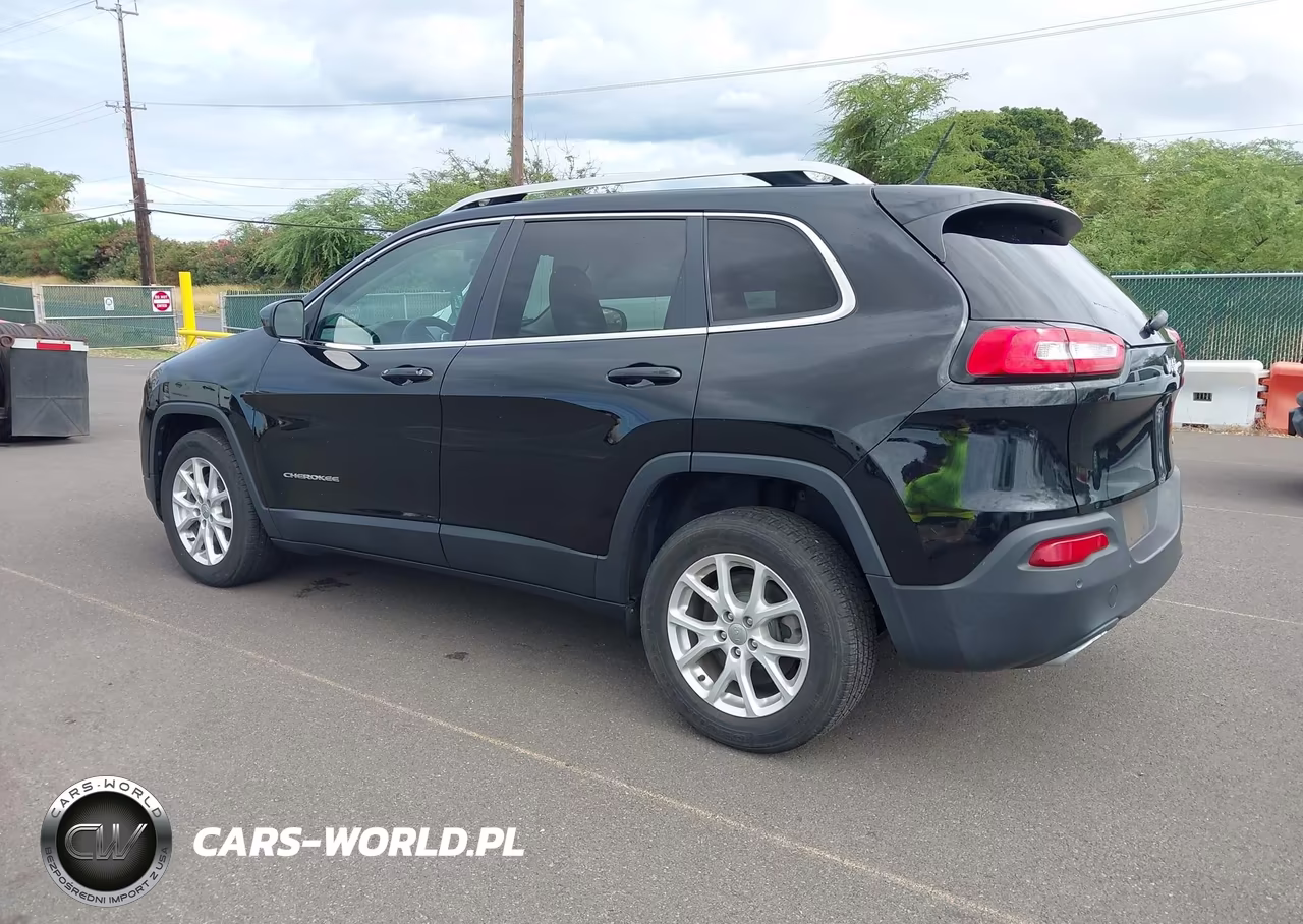 2018 Jeep Cherokee Latitude Fwd VIN:1C4PJLCX6JD595131 - 3