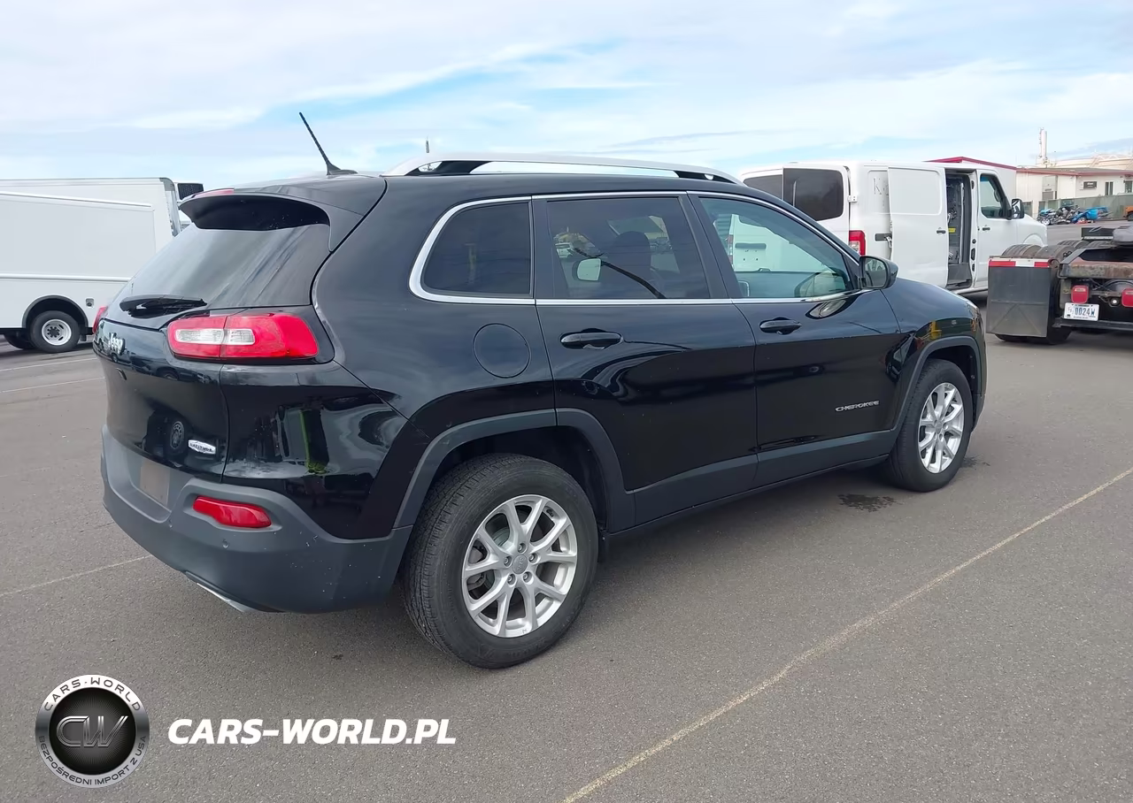 2018 Jeep Cherokee Latitude Fwd VIN:1C4PJLCX6JD595131 - 4