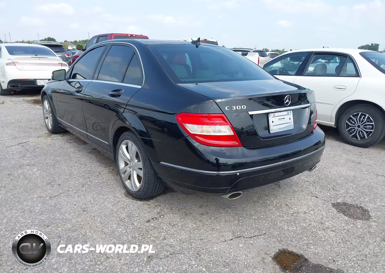 2011 Mercedes-Benz C 300 Luxury-Sport VIN:WDDGF5EB1BR140101 - 3