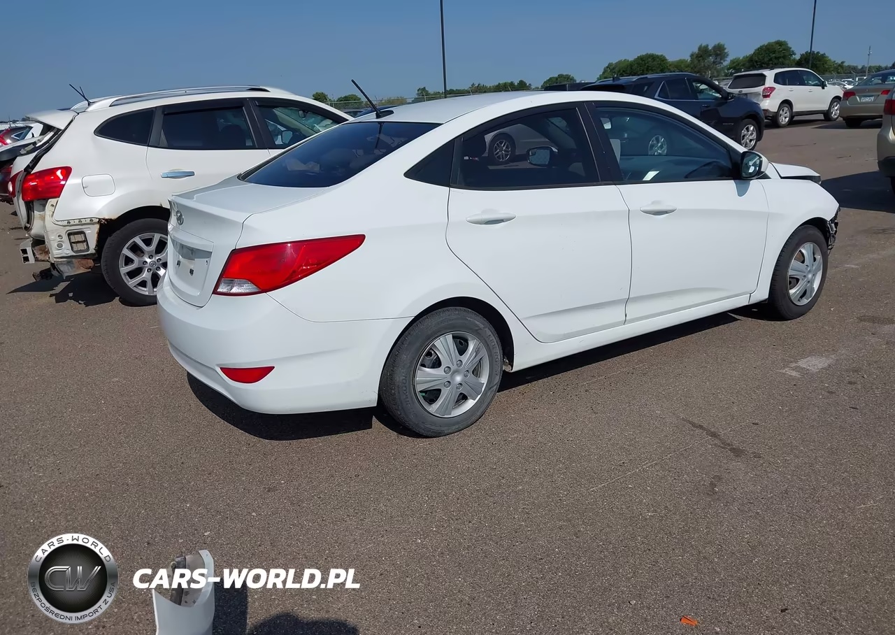 2015 Hyundai Accent Gls VIN:KMHCT4AE8FU908053 - 4