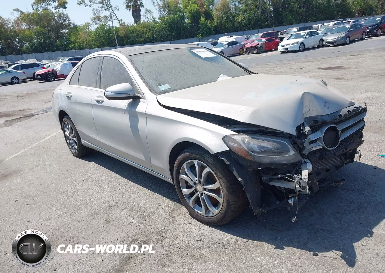 2015 Mercedes-Benz C 300 4Matic – zdjęcie 1 z 17
