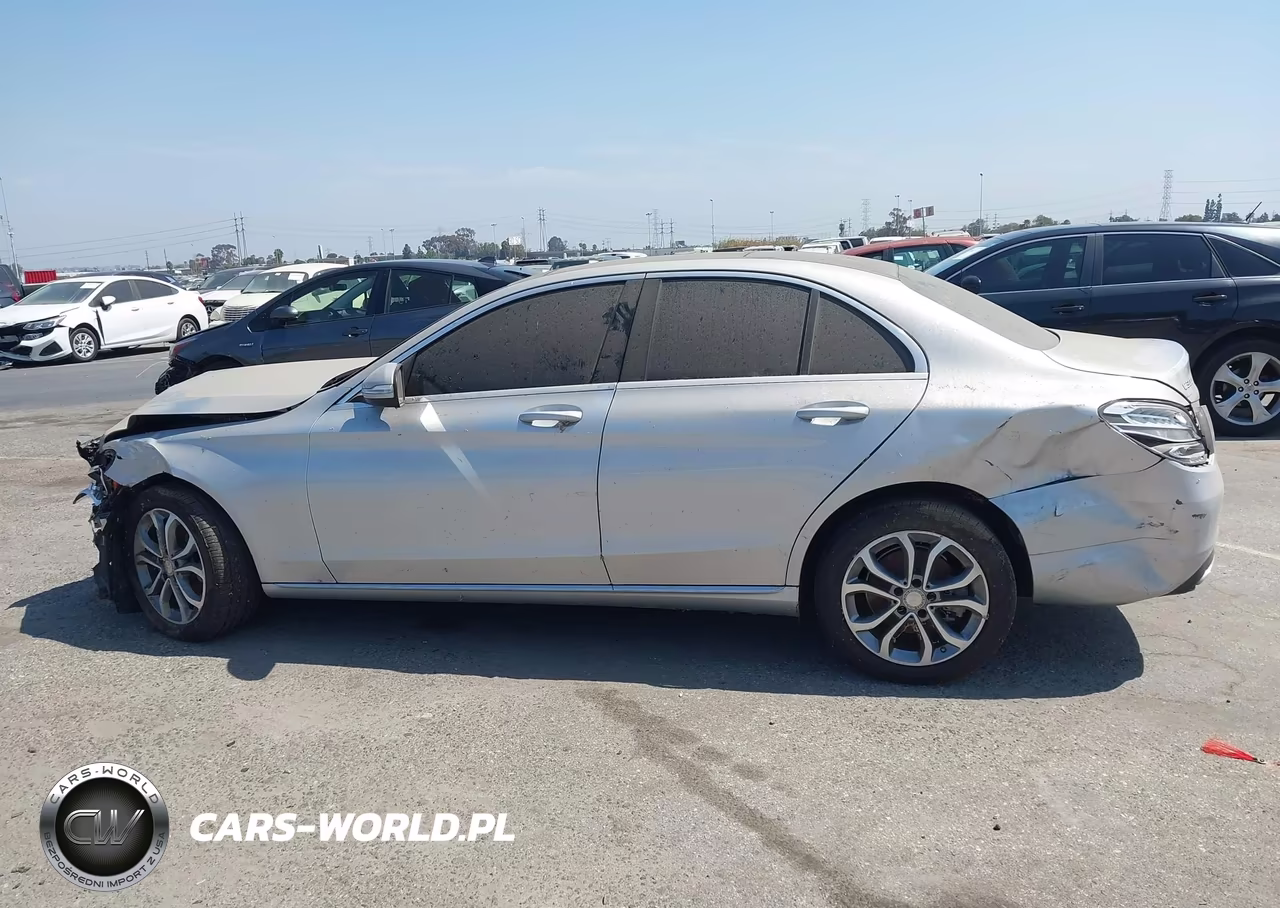 2015 Mercedes-Benz C 300 4Matic VIN:55SWF4KB9FU007665 - 14