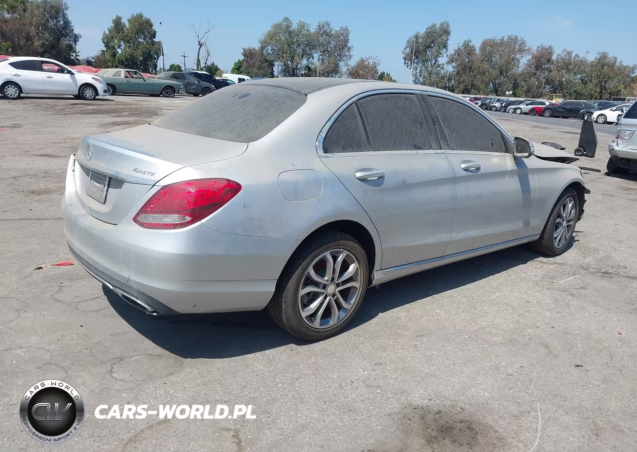 2015 Mercedes-Benz C 300 4Matic VIN:55SWF4KB9FU007665 - 4