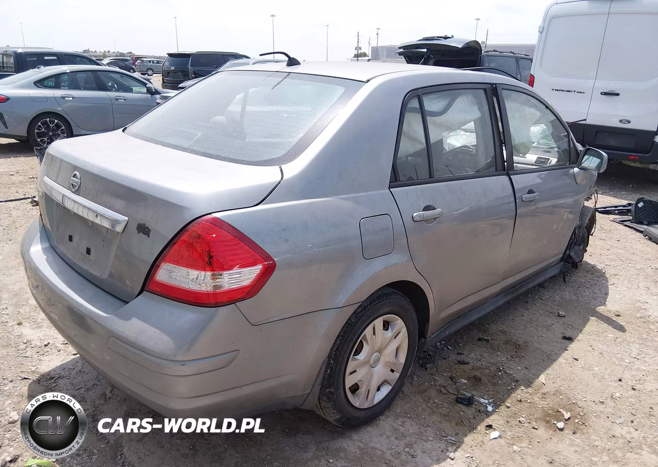 2010 Nissan Versa 1.8S VIN:3N1BC1APXAL449565 - 4