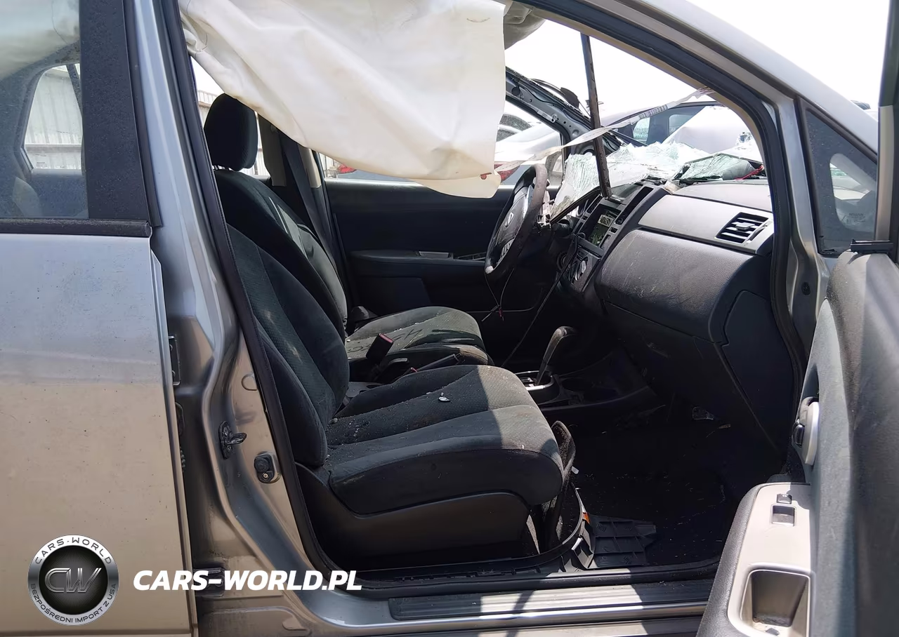 2010 Nissan Versa 1.8S VIN:3N1BC1APXAL449565 - 5