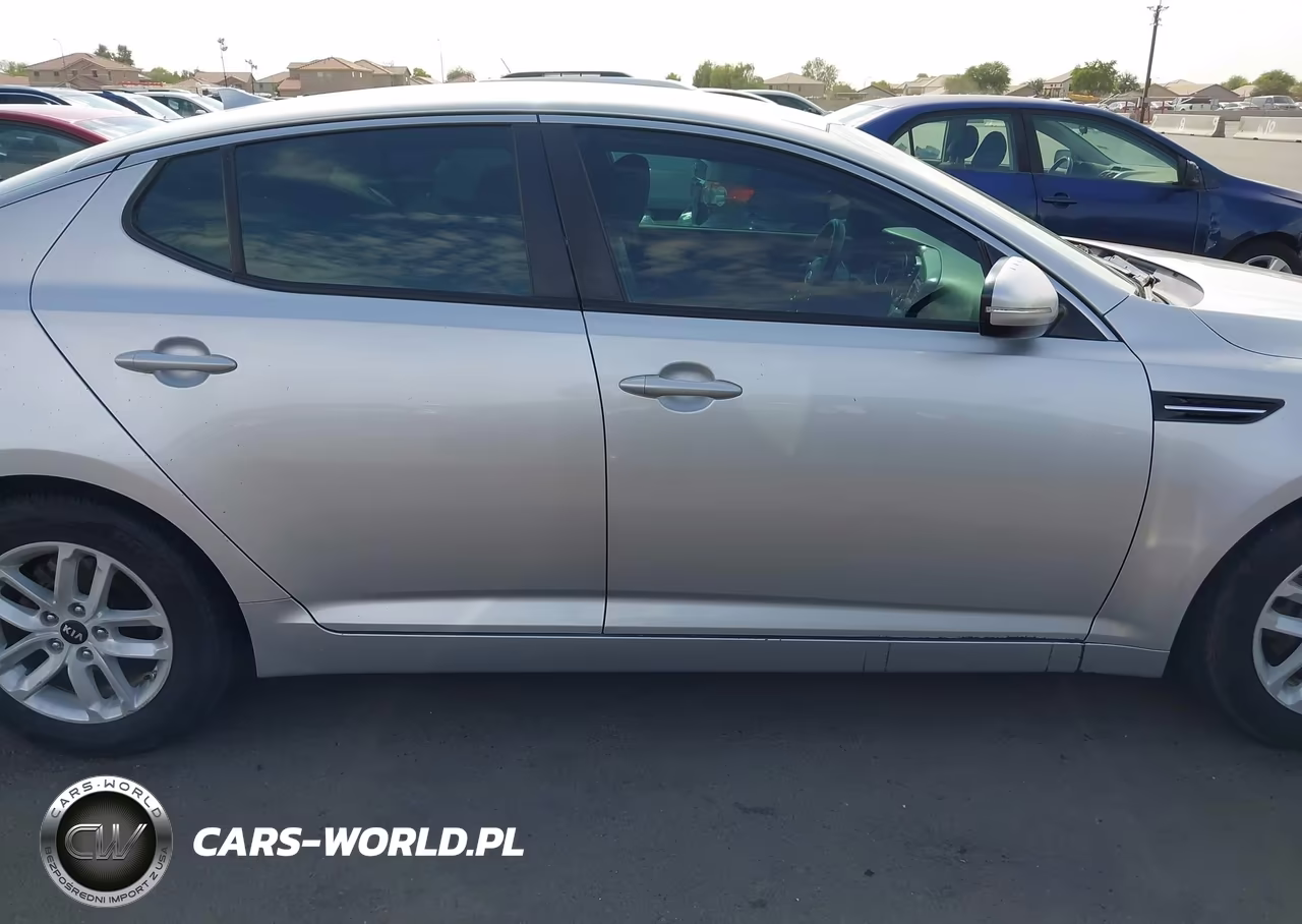 2011 Kia Optima Lx VIN:KNAGM4A71B5121905 - 13