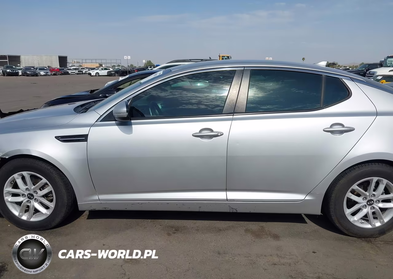 2011 Kia Optima Lx VIN:KNAGM4A71B5121905 - 14