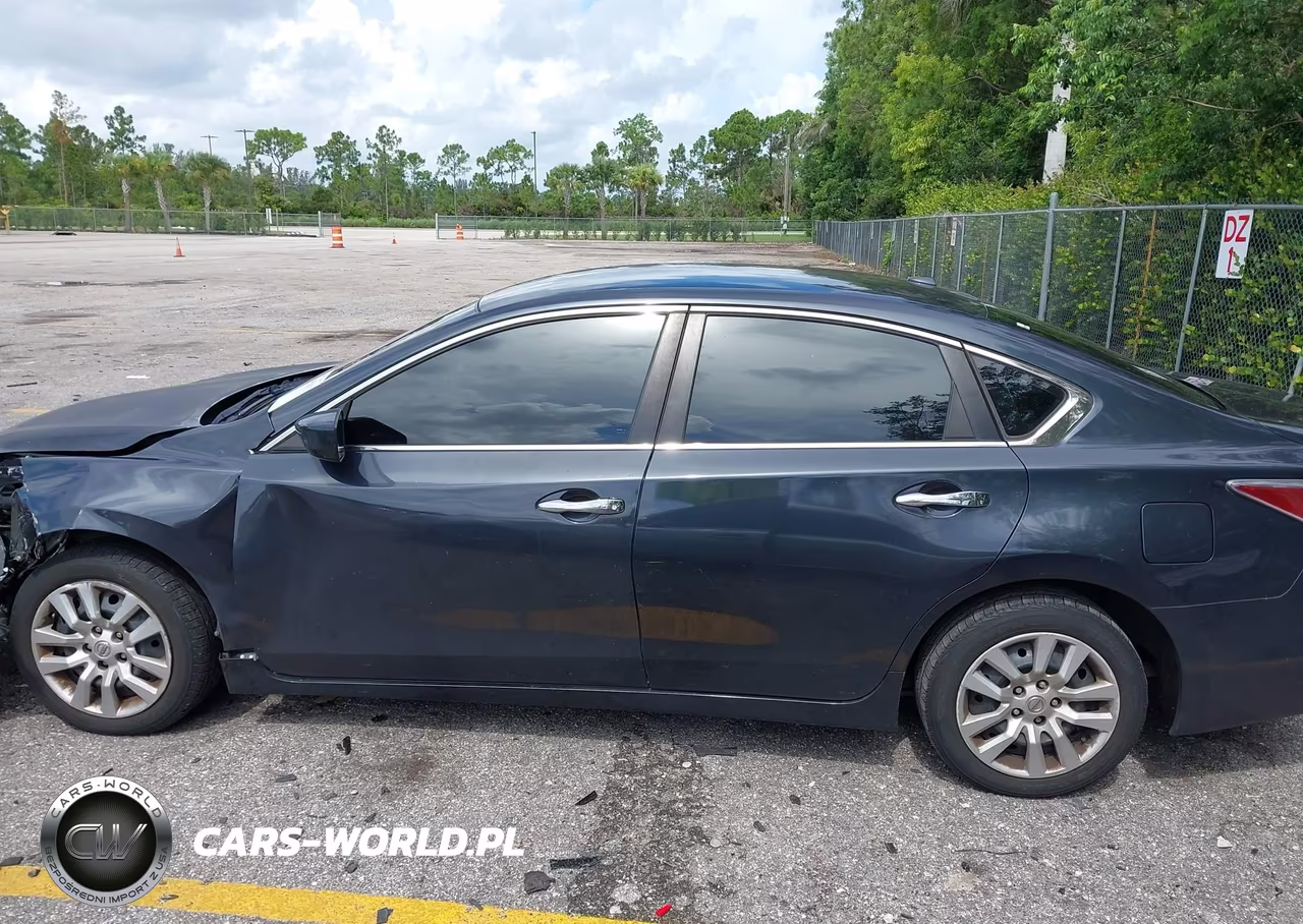 2014 Nissan Altima 2.5 S VIN:1N4AL3AP2EC151782 - 15
