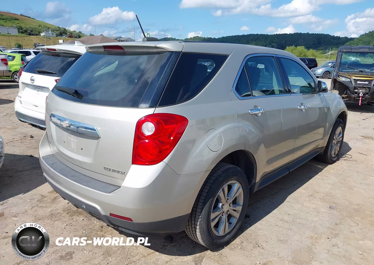 2015 Chevrolet Equinox Ls VIN:2GNFLEEK8F6369673 - 4