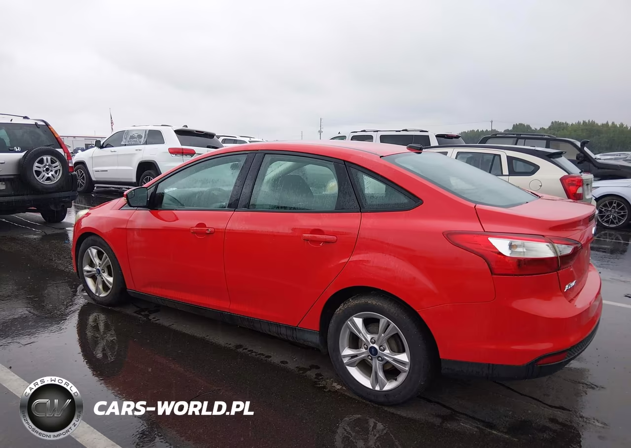 2014 Ford Focus Se VIN:1FADP3F23EL255860 - 3