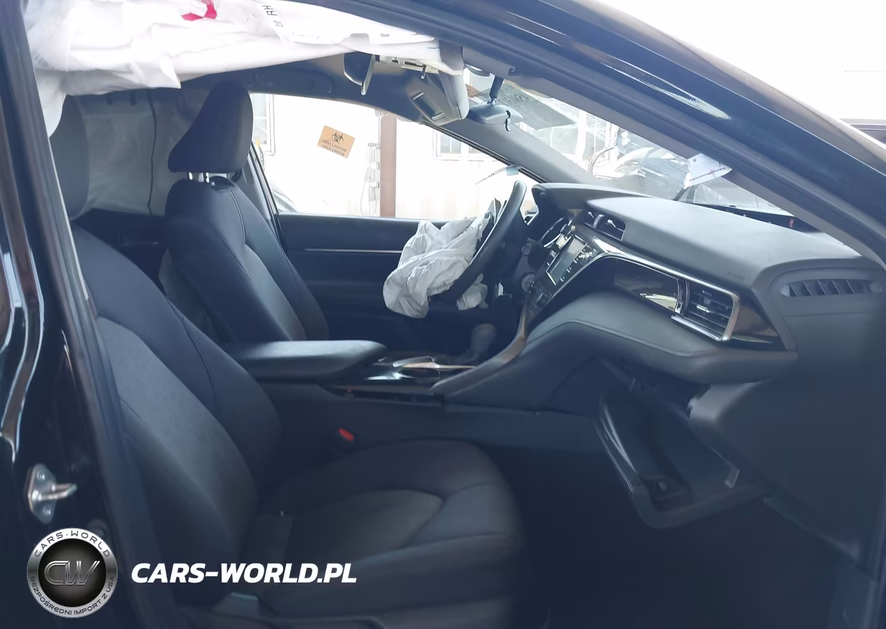2019 Toyota Camry Le VIN:4T1B11HKXKU263072 - 5