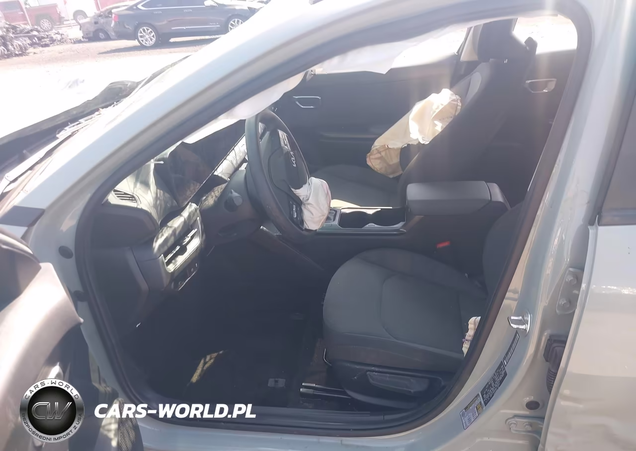 2025 Kia K4 Lxs VIN:3KPFT4DE9SE110201 - 5