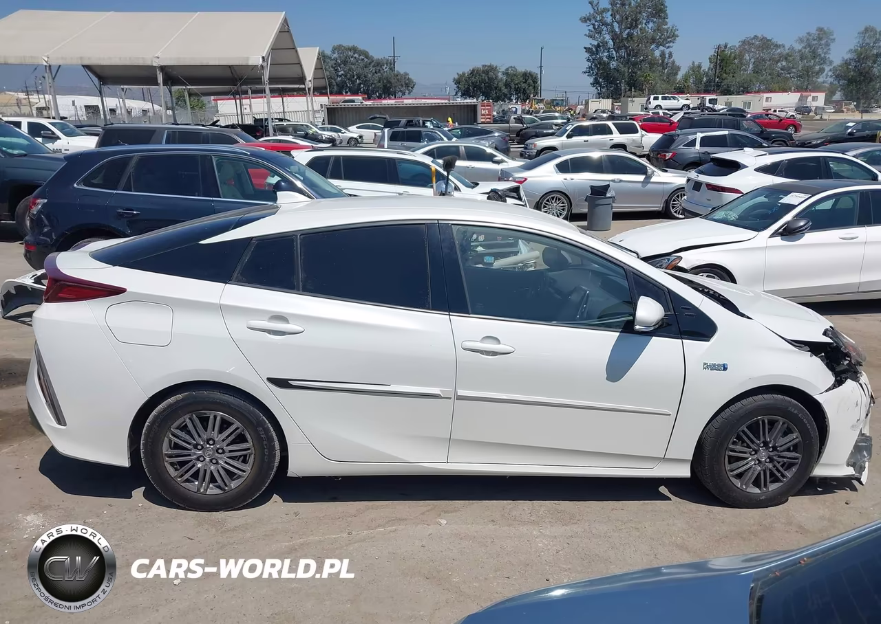 2020 Toyota Prius Prime Xle VIN:JTDKARFPXL3141577 - 13