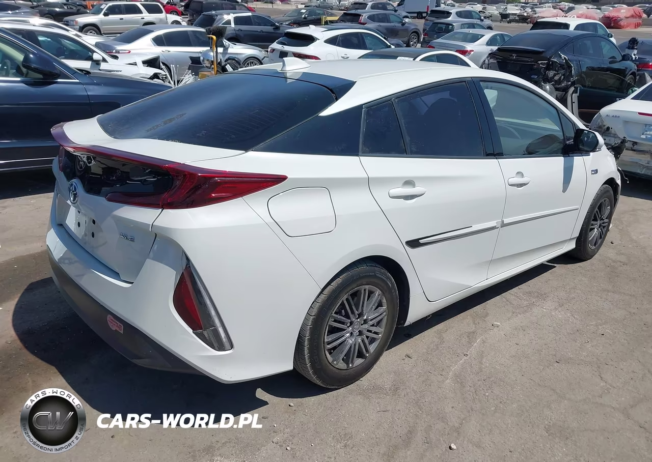 2020 Toyota Prius Prime Xle VIN:JTDKARFPXL3141577 - 4