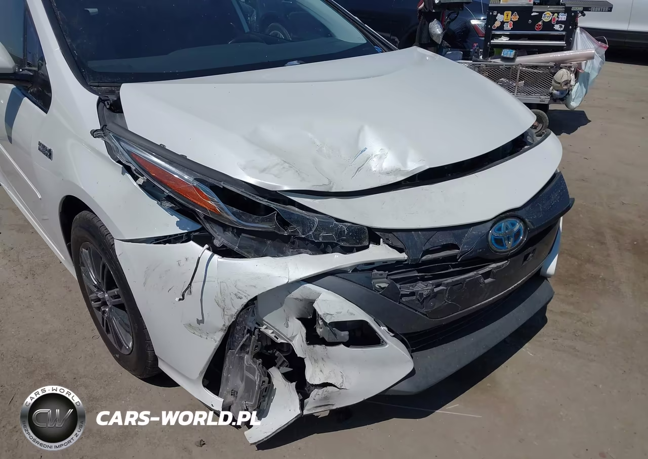 2020 Toyota Prius Prime Xle VIN:JTDKARFPXL3141577 - 6