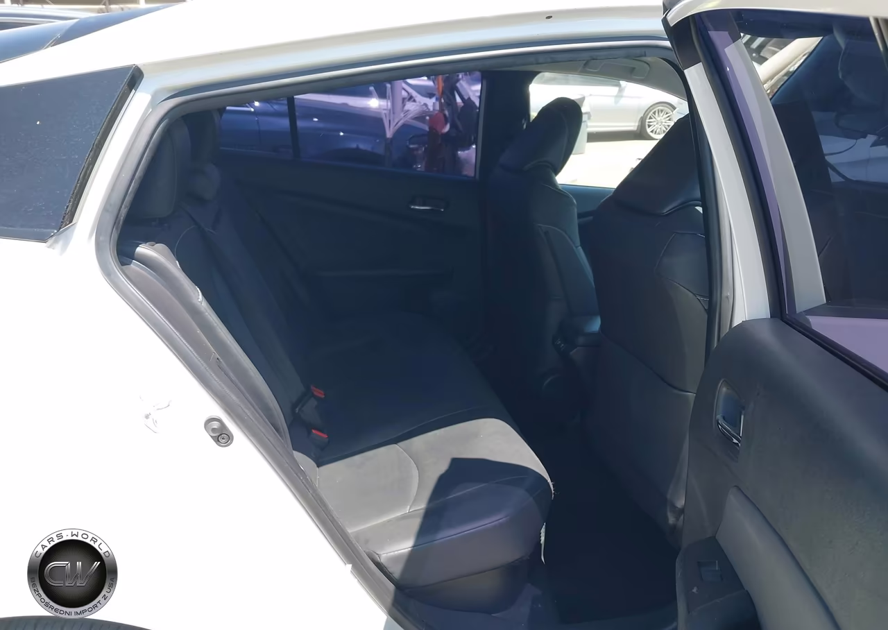 2020 Toyota Prius Prime Xle VIN:JTDKARFPXL3141577 - 8