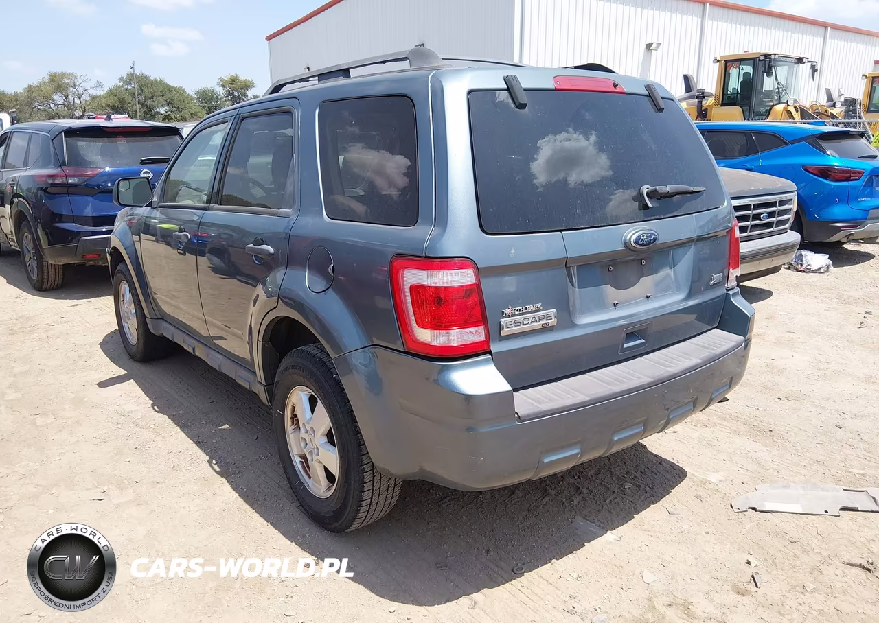 2010 Ford Escape Xlt VIN:1FMCU0DG5AKD45325 - 3