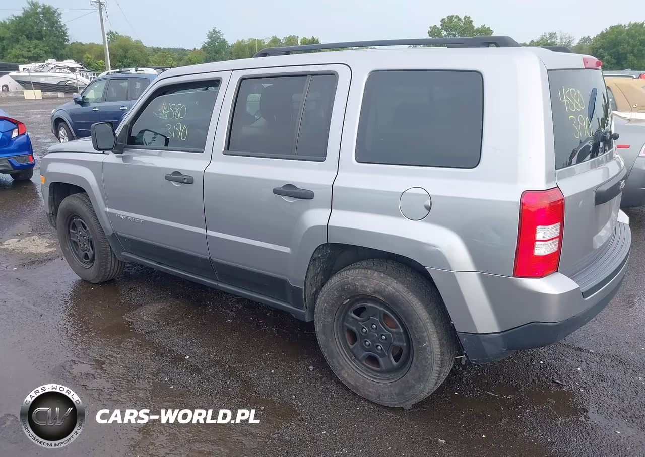 2016 Jeep Patriot Sport VIN:1C4NJPBA2GD528708 - 3