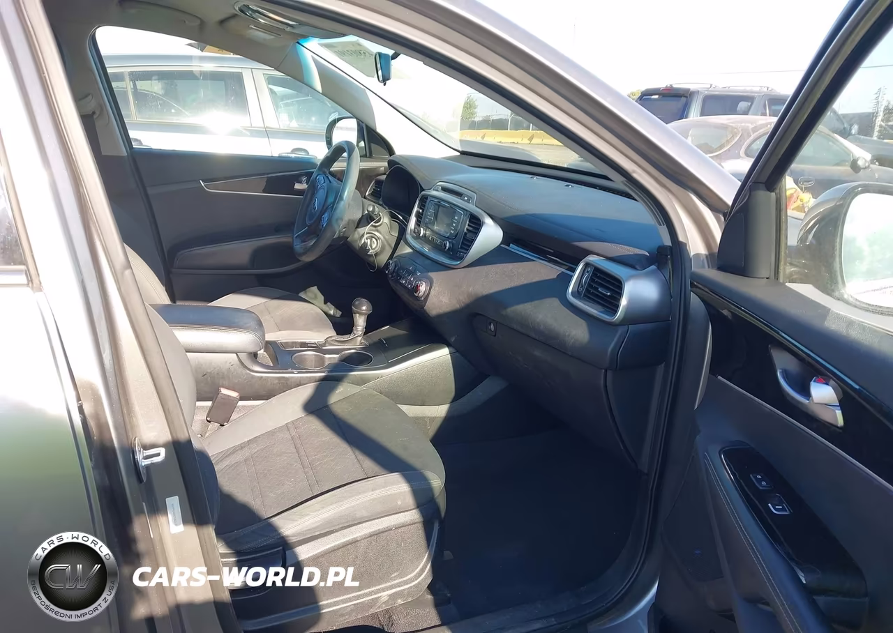 2017 Kia Sorento 3.3L Lx VIN:5XYPG4A57HG218373 - 5