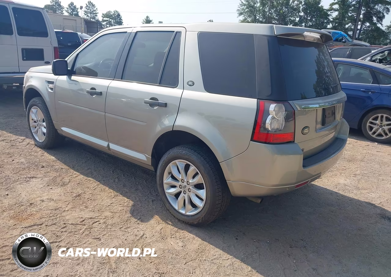 2011 Land Rover Lr2 VIN:SALFR2BN0BH271755 - 3