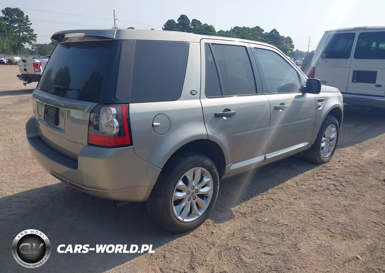 2011 Land Rover Lr2 VIN:SALFR2BN0BH271755 - 4