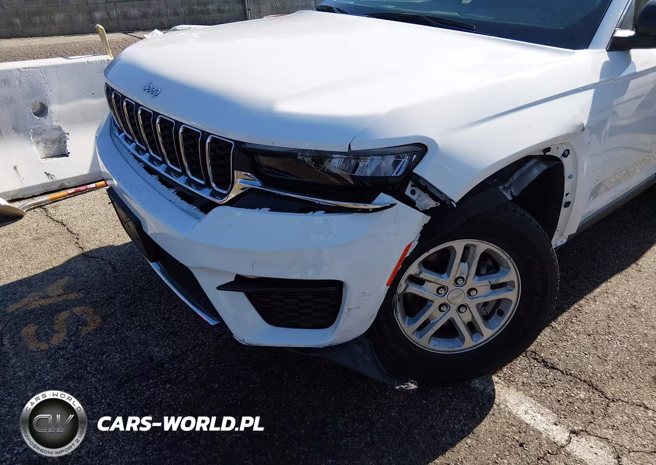 2023 Jeep Grand Cherokee Laredo 4X2 VIN:1C4RJGAG3PC662866 - 6