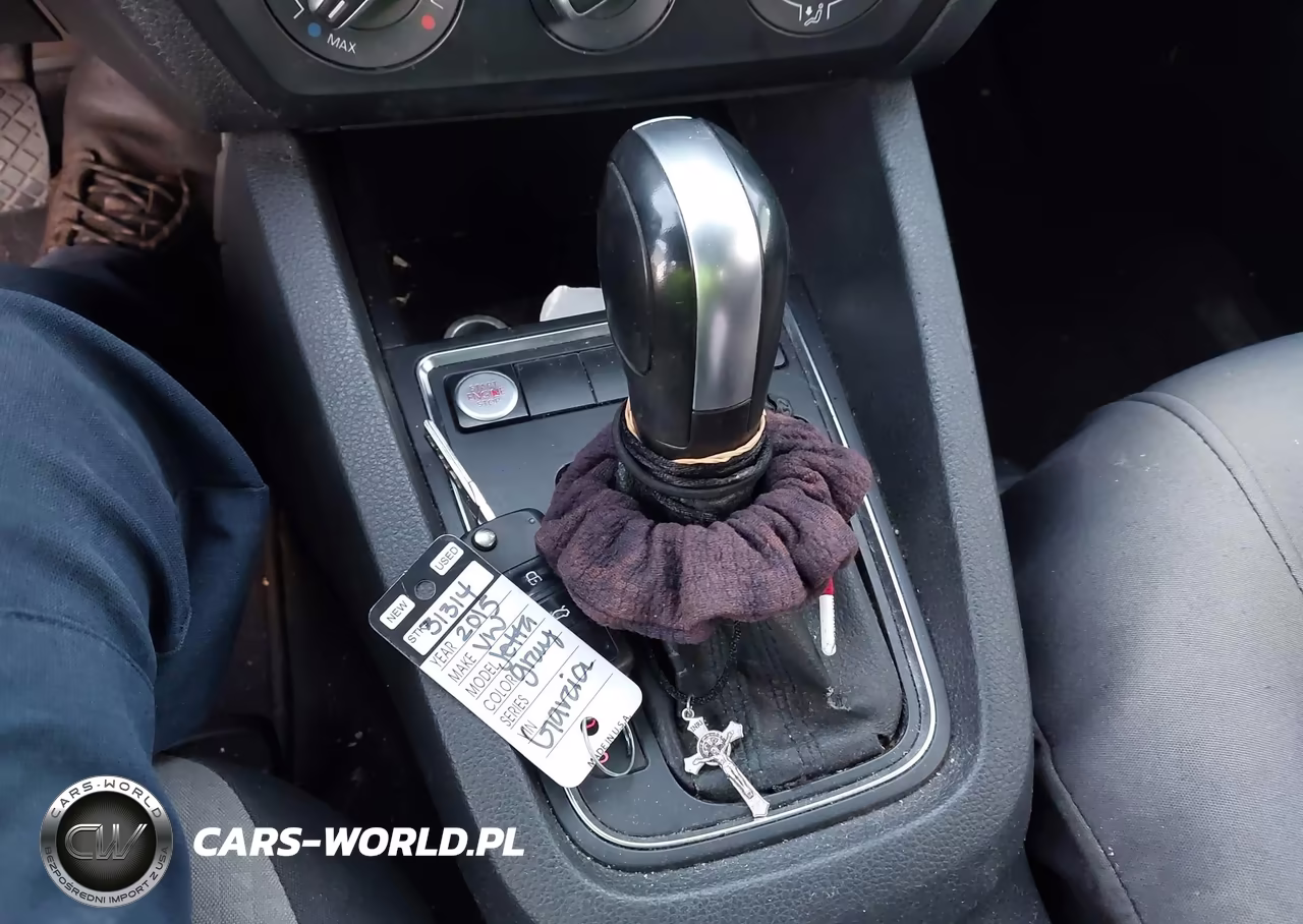 2015 Volkswagen Jetta 2.0L S VIN:3VW2K7AJ3FM211957 - 11