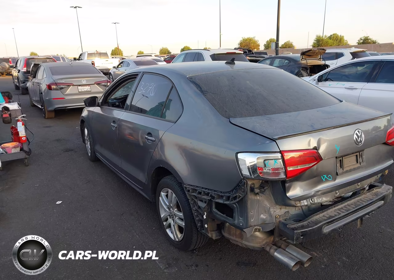 2015 Volkswagen Jetta 2.0L S VIN:3VW2K7AJ3FM211957 - 3