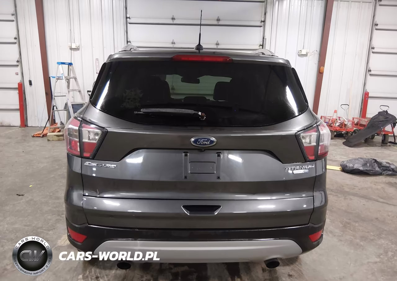 2017 Ford Escape Titanium VIN:1FMCU9J90HUB22098 - 16