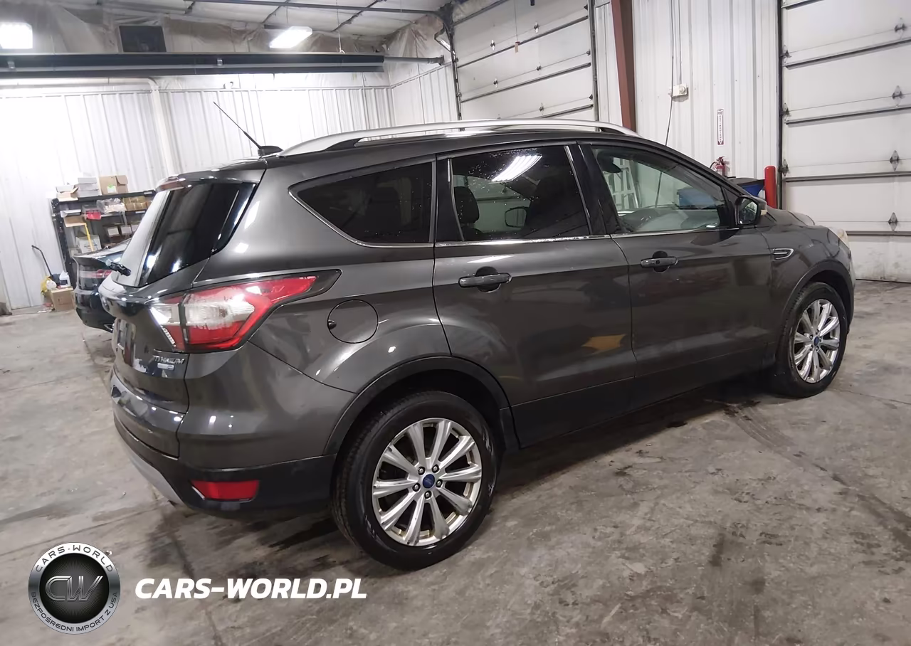 2017 Ford Escape Titanium VIN:1FMCU9J90HUB22098 - 4