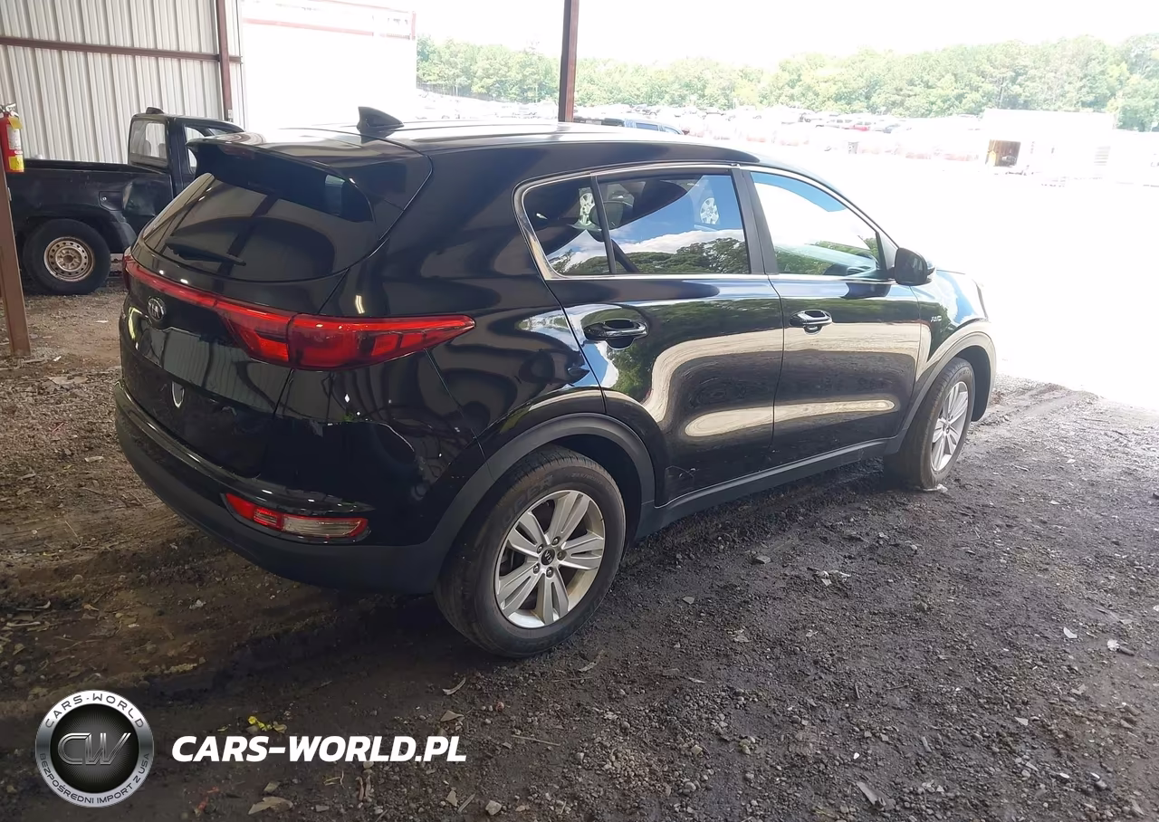 2018 Kia Sportage Lx VIN:KNDPMCAC7J7331163 - 4