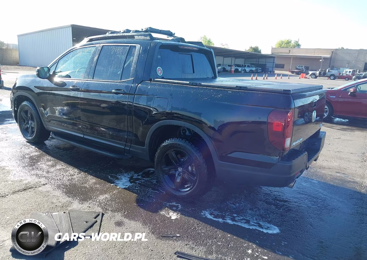 2023 Honda Ridgeline Black Edition VIN:5FPYK3F89PB023467 - 3