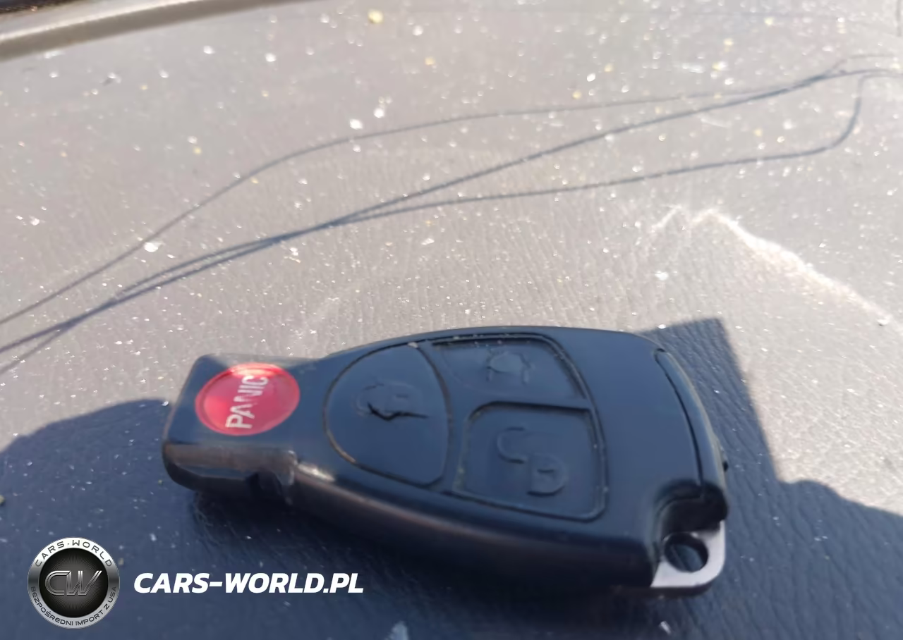 2001 Mercedes-Benz E 320 VIN:WDBJF65J01B167857 - 11