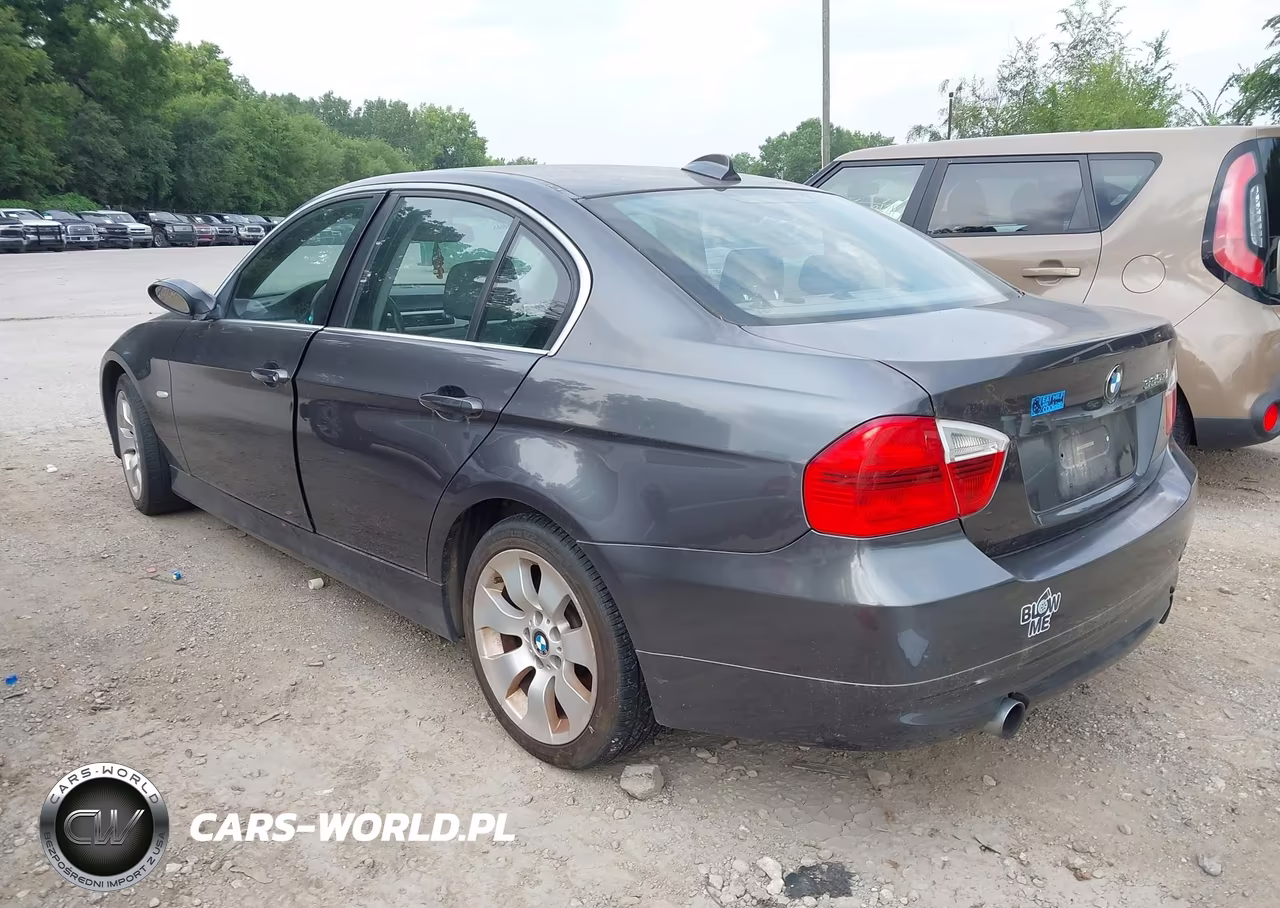 2007 BMW 335Xi VIN:WBAVD53557AV14264 - 3