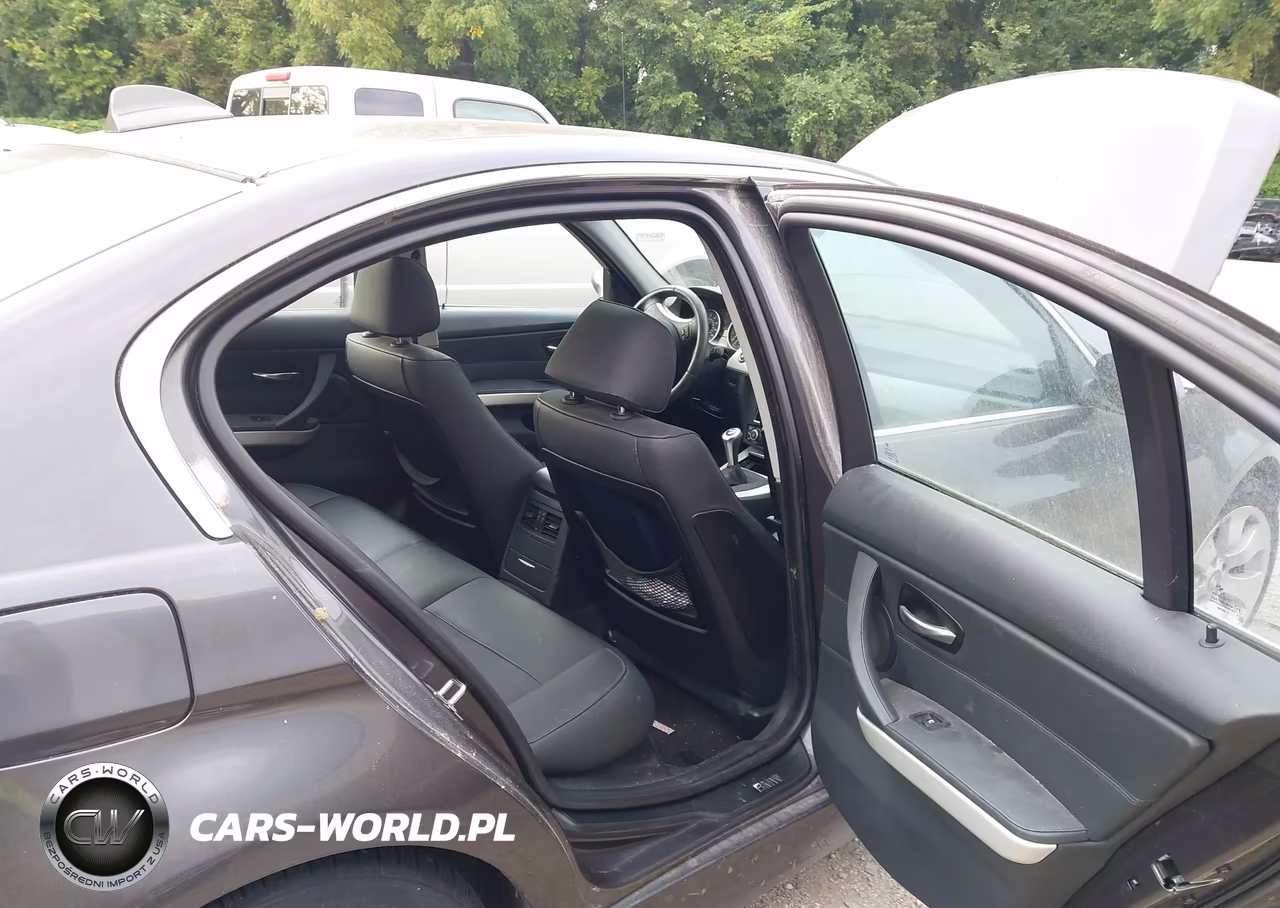 2007 BMW 335Xi VIN:WBAVD53557AV14264 - 8