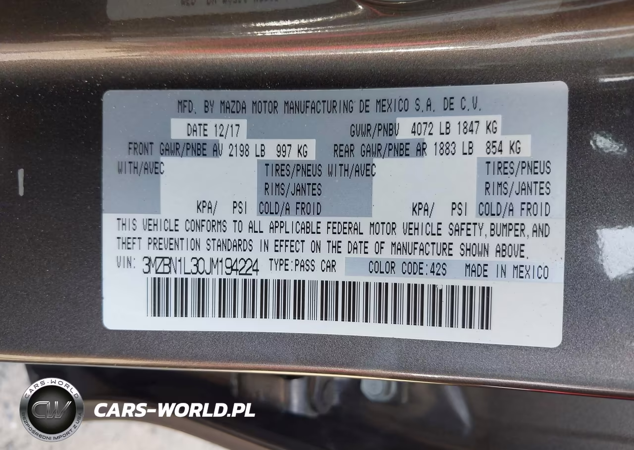 2018 Mazda Mazda3 Touring VIN:3MZBN1L30JM194224 - 9