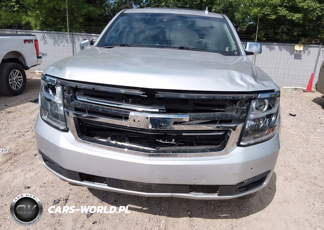 2018 Chevrolet Suburban Lt VIN:1GNSKHKC6JR179836 - 13