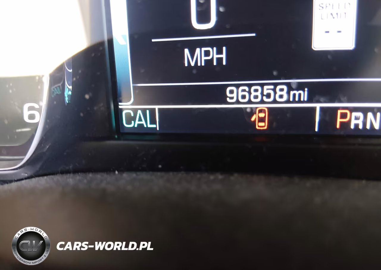 2018 Chevrolet Suburban Lt VIN:1GNSKHKC6JR179836 - 16