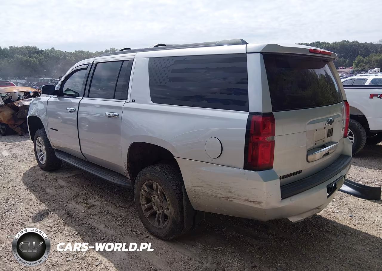2018 Chevrolet Suburban Lt VIN:1GNSKHKC6JR179836 - 3