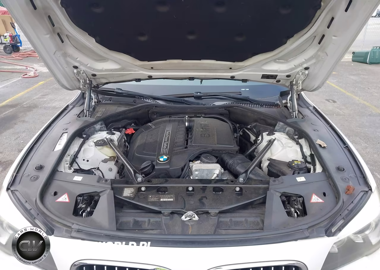 2015 BMW 740I VIN:WBAYA6C52FGK16438 - 10
