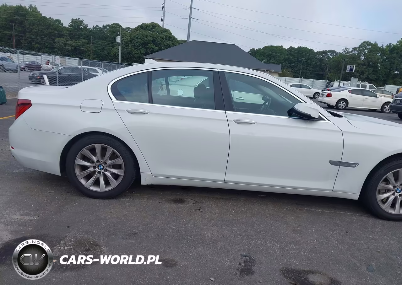 2015 BMW 740I VIN:WBAYA6C52FGK16438 - 13