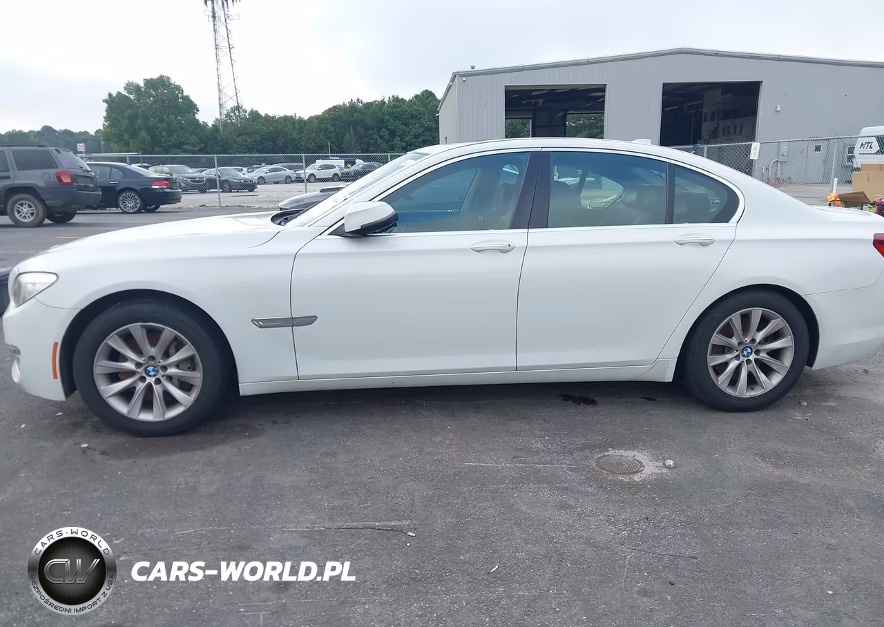 2015 BMW 740I VIN:WBAYA6C52FGK16438 - 14