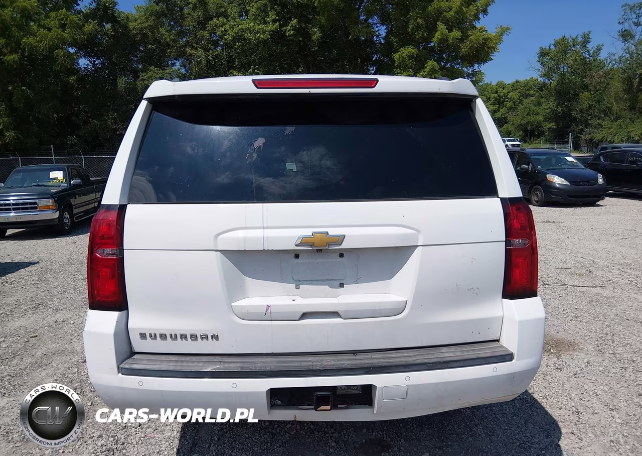 2015 Chevrolet Suburban Lt VIN:1GNSCJKCXFR264304 - 17