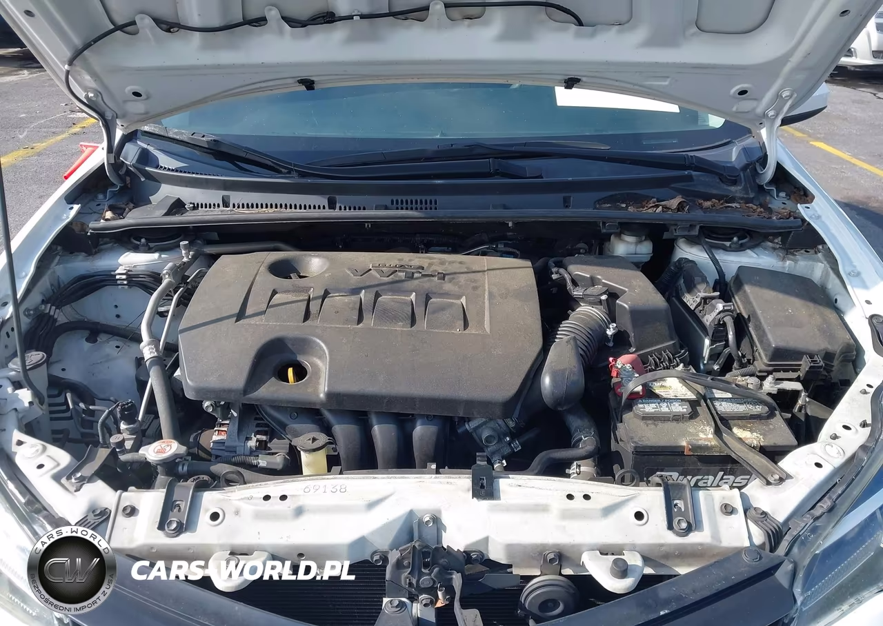 2019 Toyota Corolla Le VIN:2T1BURHE5KC240882 - 10
