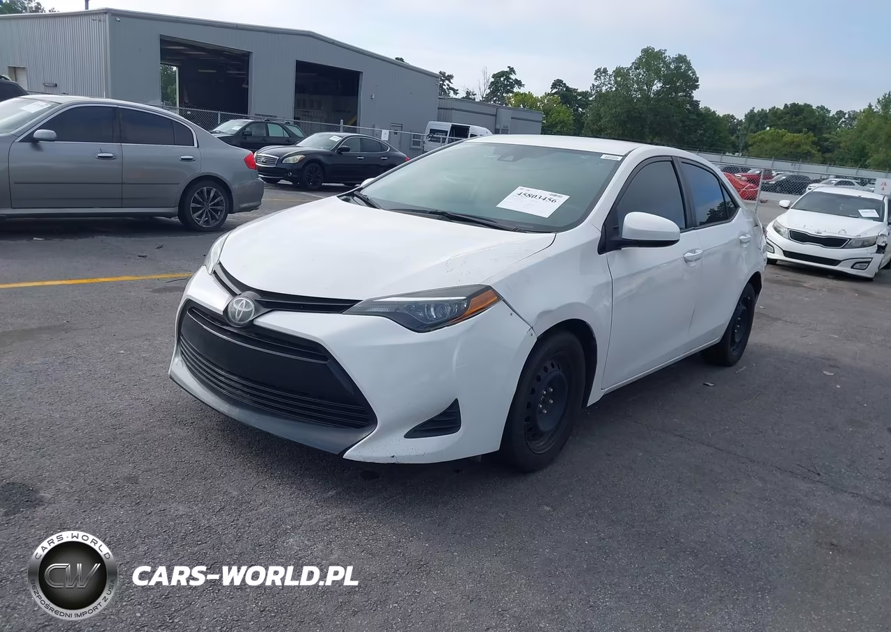 2019 Toyota Corolla Le VIN:2T1BURHE5KC240882 - 2