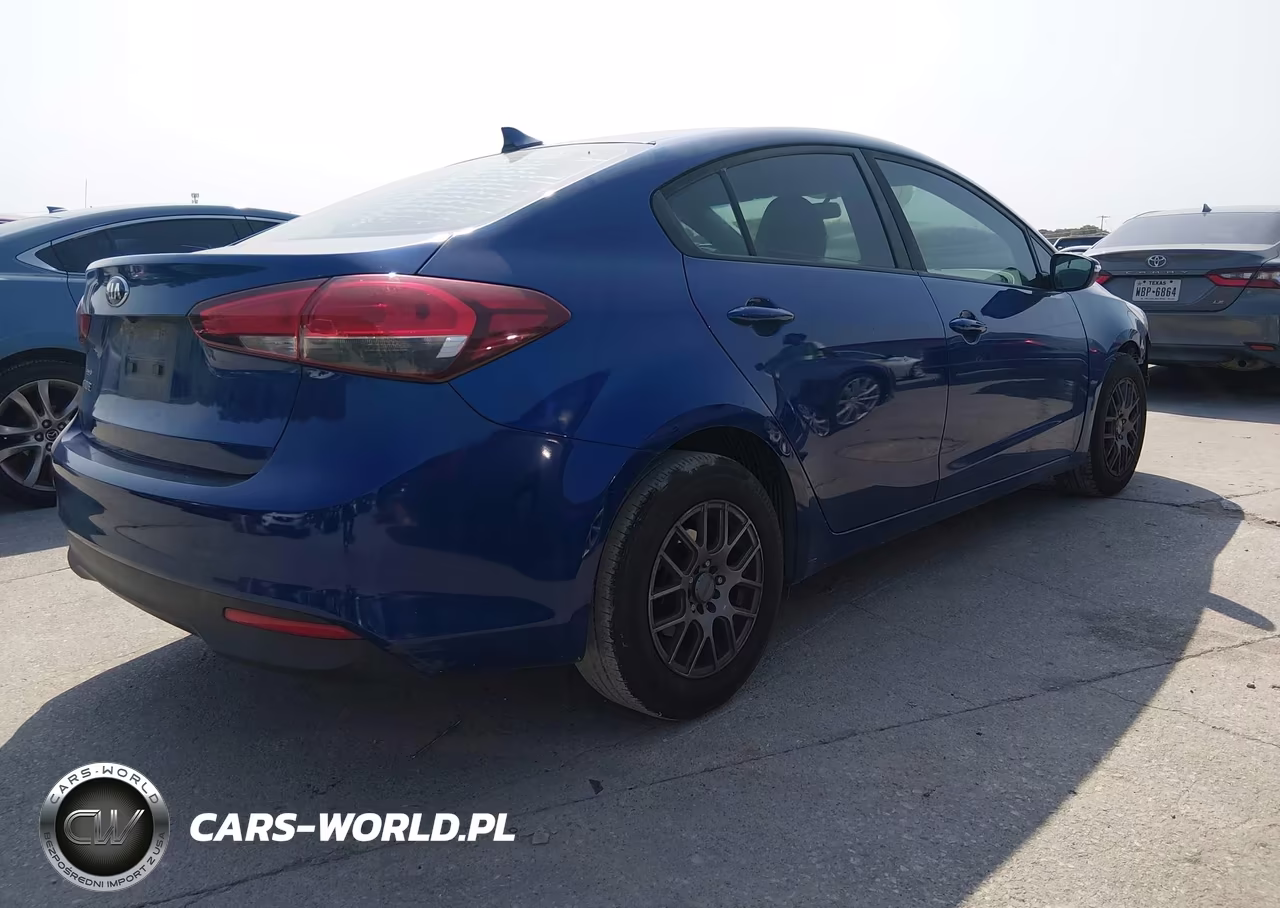 2017 Kia Forte Lx VIN:3KPFL4A73HE113643 - 4