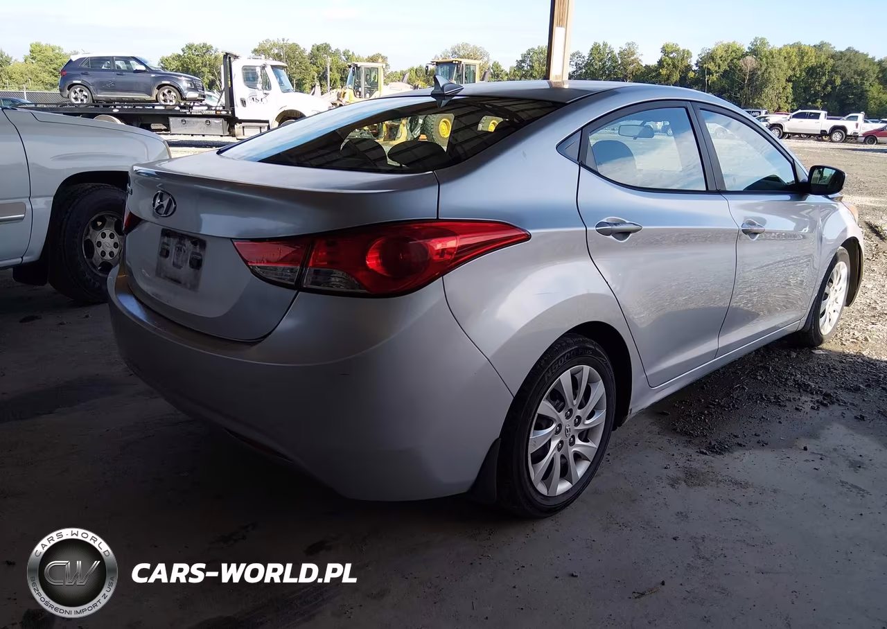 2013 Hyundai Elantra Gls VIN:5NPDH4AE1DH157864 - 4