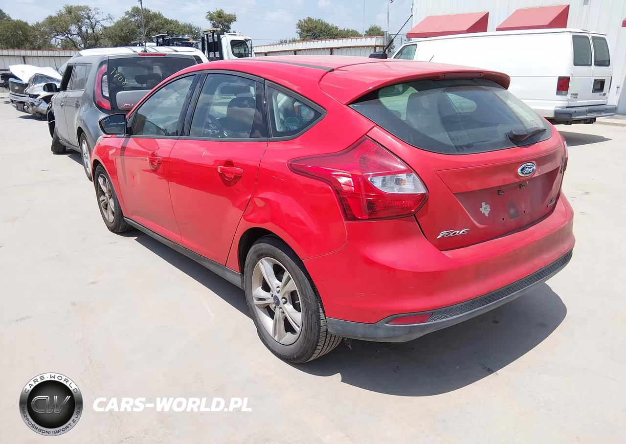 2013 Ford Focus Se VIN:1FADP3K23DL204346 - 3